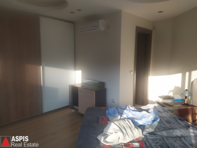 (For Sale) Residential Maisonette || Piraias/Nikaia - 266 Sq.m, 3 Bedrooms, 480.000€ Photo 