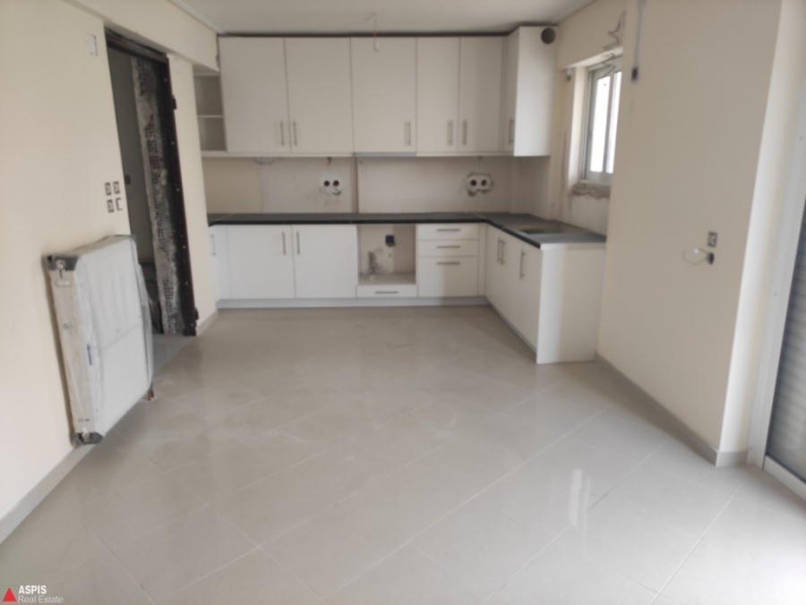 (For Sale) Residential Building || Piraias/Piraeus - 373 Sq.m, 7 Bedrooms, 750.000€ Photo 