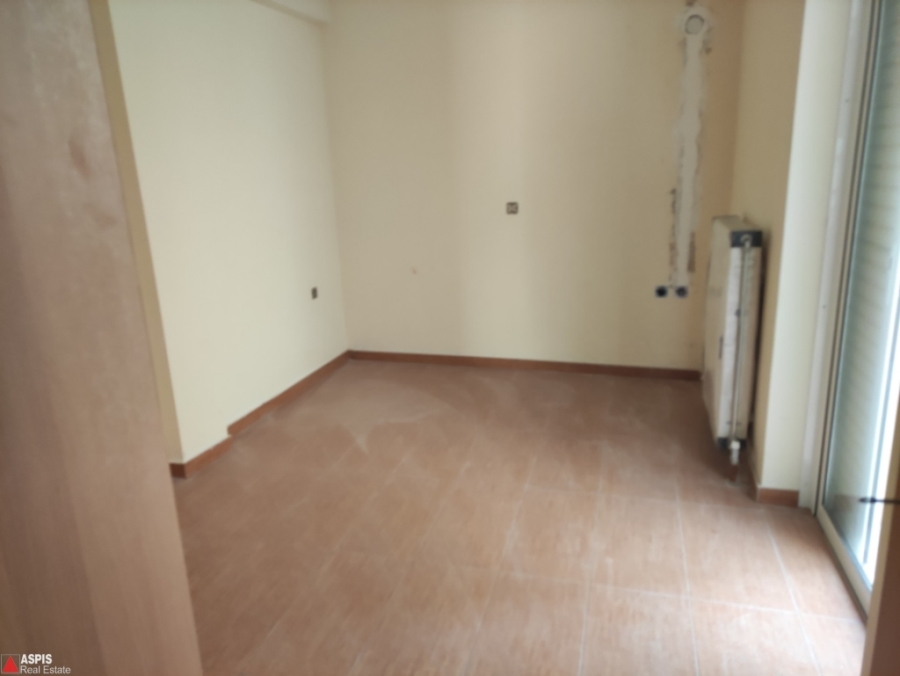(For Sale) Residential Building || Piraias/Piraeus - 373 Sq.m, 7 Bedrooms, 750.000€ Photo 