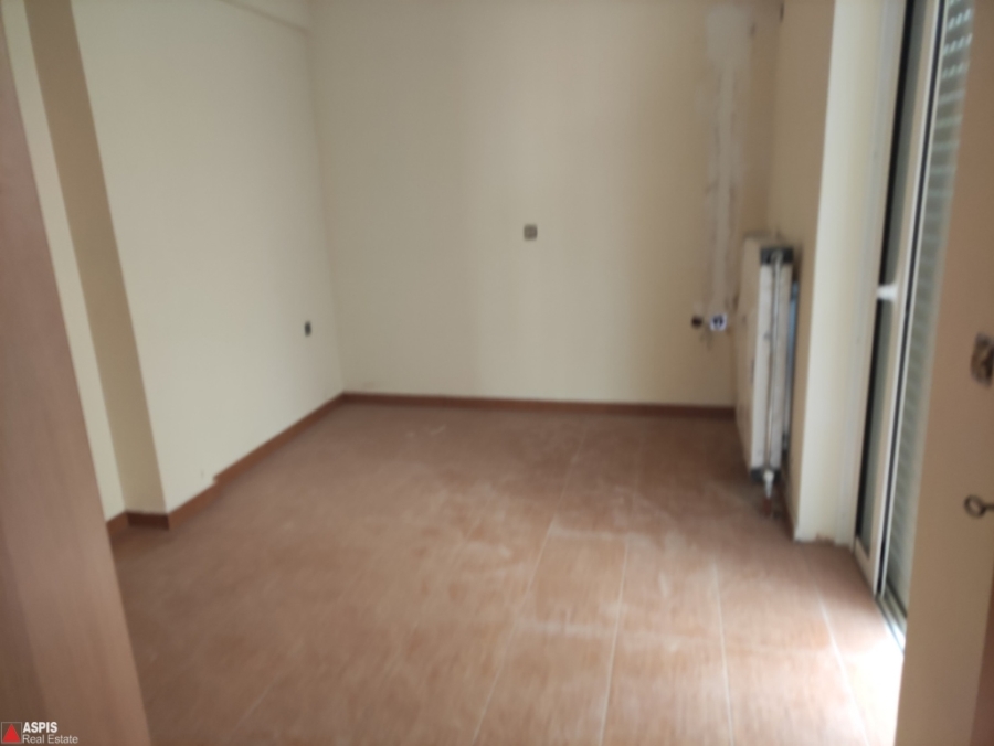 (For Sale) Residential Building || Piraias/Piraeus - 373 Sq.m, 7 Bedrooms, 750.000€ Photo 