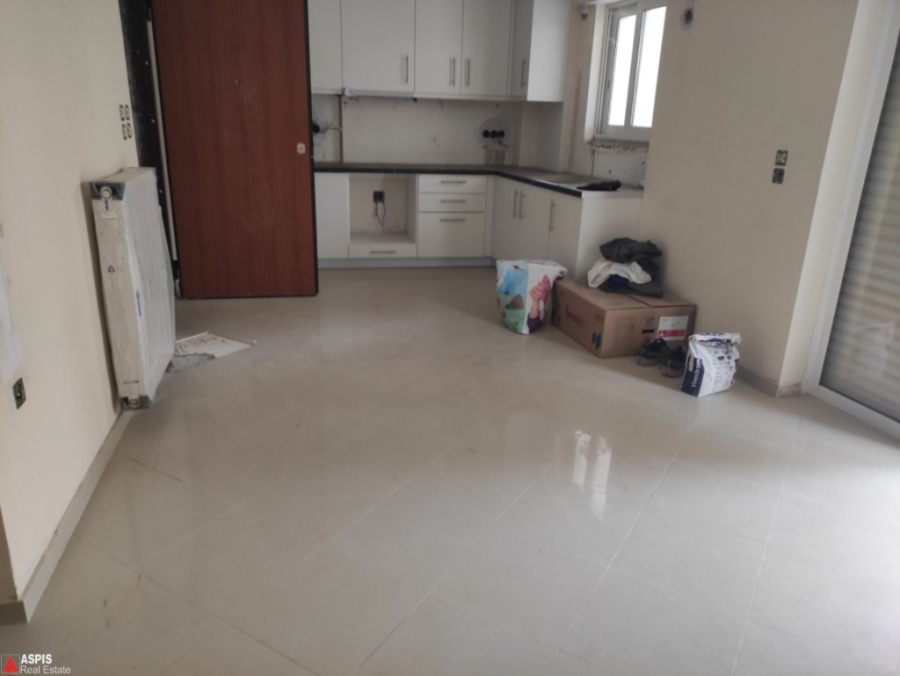 (For Sale) Residential Building || Piraias/Piraeus - 373 Sq.m, 7 Bedrooms, 750.000€ Photo 