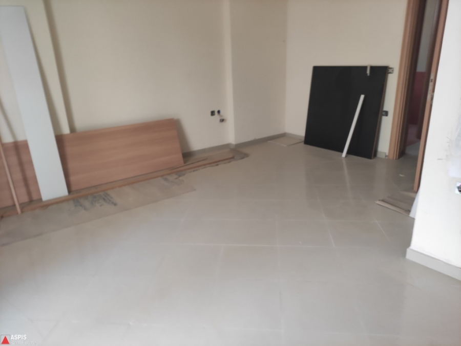 (For Sale) Residential Building || Piraias/Piraeus - 373 Sq.m, 7 Bedrooms, 750.000€ Photo 