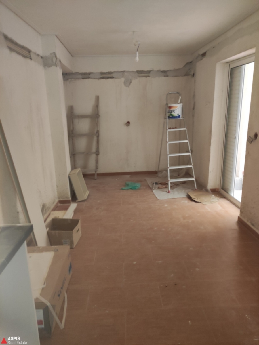 (For Sale) Residential Building || Piraias/Piraeus - 373 Sq.m, 7 Bedrooms, 750.000€ Photo 