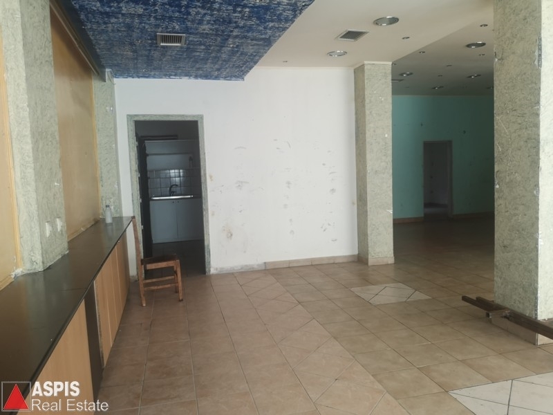 (For Sale) Residential Detached house || Piraias/Nikaia - 200 Sq.m, 2 Bedrooms, 220.000€