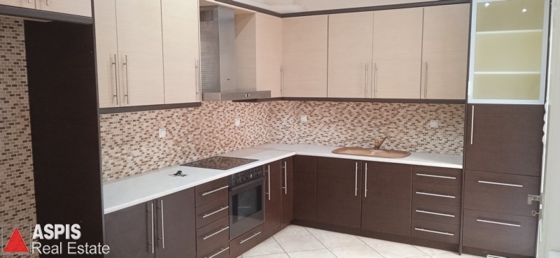 (For Sale) Residential Apartment || Piraias/Piraeus - 110 Sq.m, 3 Bedrooms, 300.000€