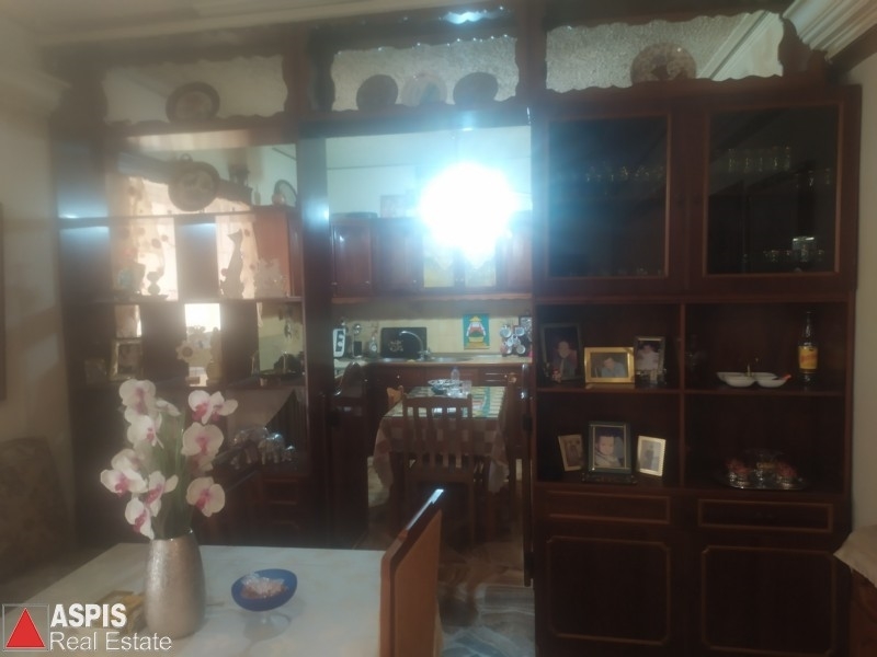 (For Sale) Residential Floor Apartment || Piraias/Keratsini - 132 Sq.m, 3 Bedrooms, 176.000€ Photo 