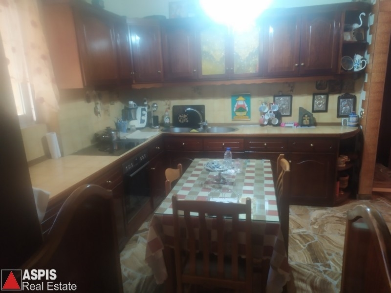 (For Sale) Residential Floor Apartment || Piraias/Keratsini - 132 Sq.m, 3 Bedrooms, 176.000€ Photo 