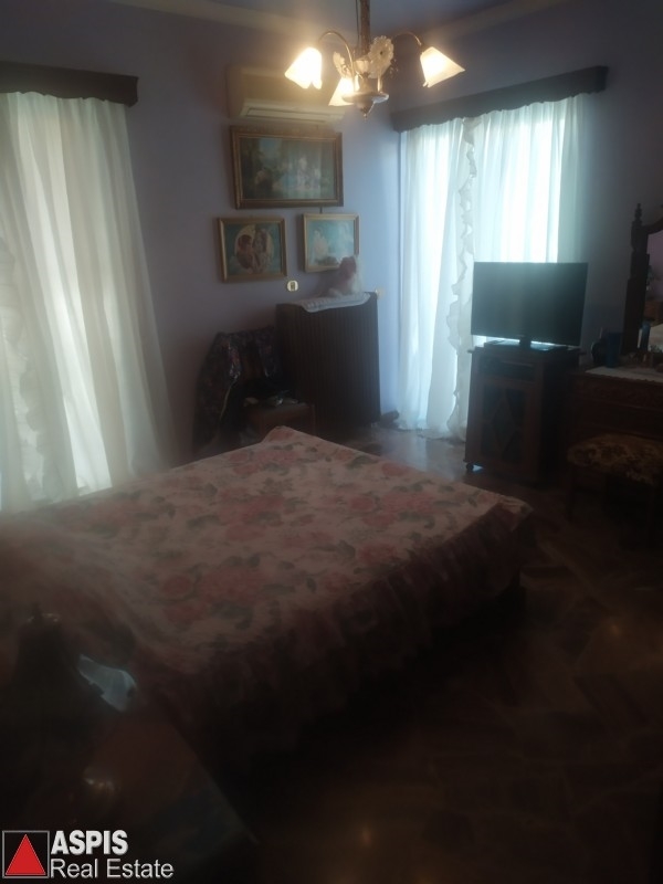 (For Sale) Residential Floor Apartment || Piraias/Keratsini - 132 Sq.m, 3 Bedrooms, 176.000€ Photo 