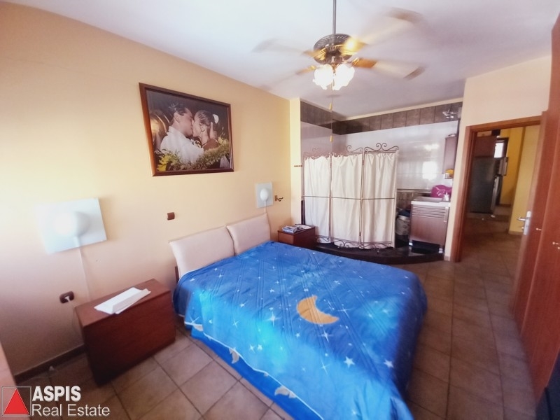 (For Sale) Residential Floor Apartment || Piraias/Piraeus - 74 Sq.m, 1 Bedrooms, 130.000€ Photo 