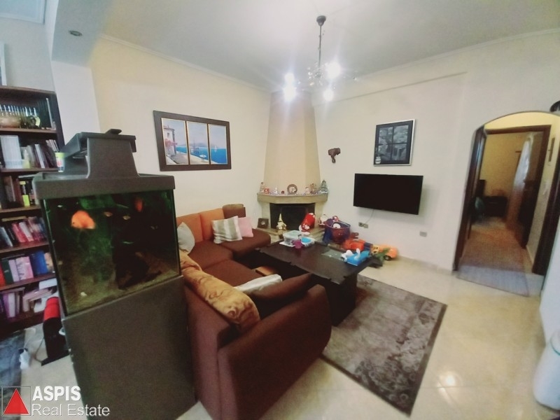 (For Sale) Residential Floor Apartment || Piraias/Piraeus - 86 Sq.m, 2 Bedrooms, 140.000€