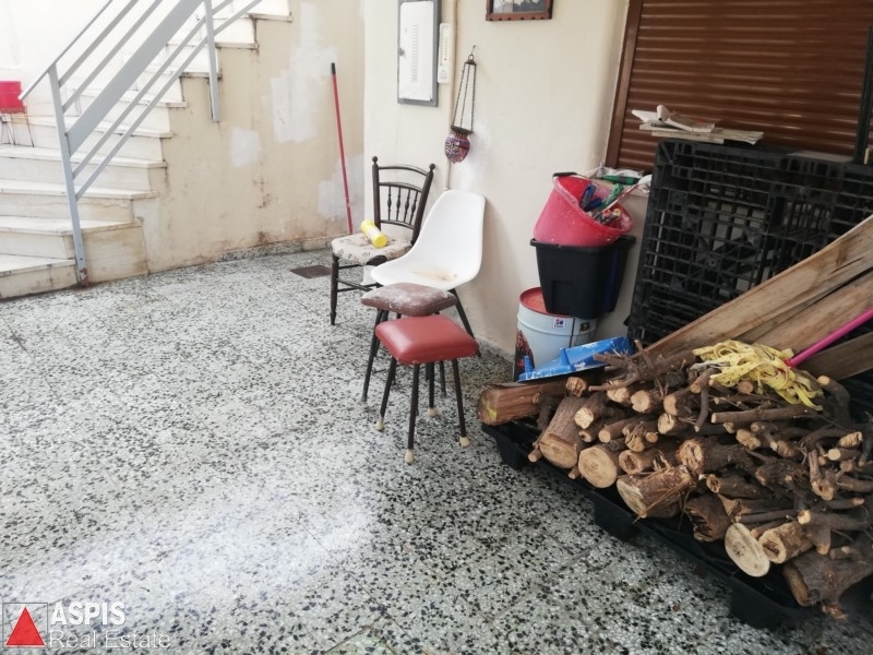(Προς Πώληση) Κατοικία Μονοκατοικία || Πειραιάς/Νίκαια - 53 τ.μ, 2 Υ/Δ, 70.000€ Φωτογραφία 