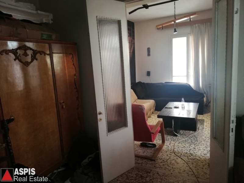 (Προς Πώληση) Κατοικία Μονοκατοικία || Πειραιάς/Νίκαια - 53 τ.μ, 2 Υ/Δ, 70.000€ Φωτογραφία 