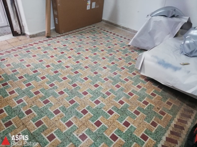 (Προς Πώληση) Κατοικία Μονοκατοικία || Πειραιάς/Νίκαια - 53 τ.μ, 2 Υ/Δ, 70.000€ Φωτογραφία 