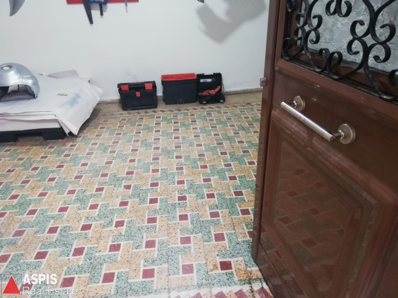 (Προς Πώληση) Κατοικία Μονοκατοικία || Πειραιάς/Νίκαια - 53 τ.μ, 2 Υ/Δ, 70.000€ Φωτογραφία 