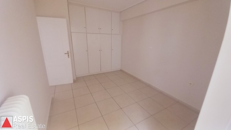 (For Sale) Residential Apartment || Piraias/Piraeus - 75 Sq.m, 2 Bedrooms, 185.000€ Photo 