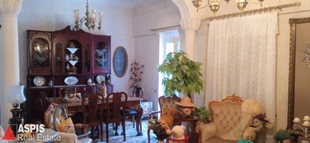 (Προς Πώληση) Κατοικία Οροφοδιαμέρισμα || Πειραιάς/Πειραιάς - 175 τ.μ, 3 Υ/Δ, 280.000€