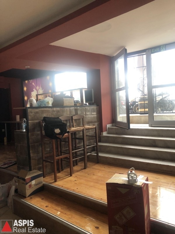 (For Rent) Commercial Retail Shop || Piraias/Piraeus - 72 Sq.m, 450€ Photo 