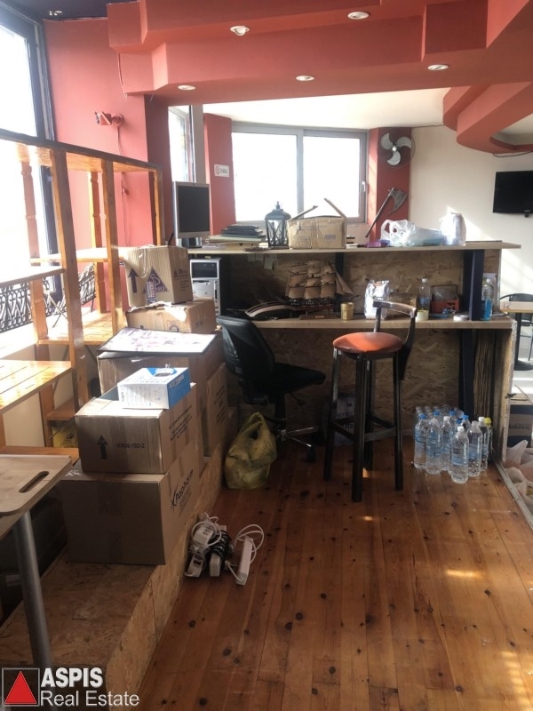 (For Sale) Commercial Retail Shop || Piraias/Piraeus - 72 Sq.m, 75.000€ Photo 