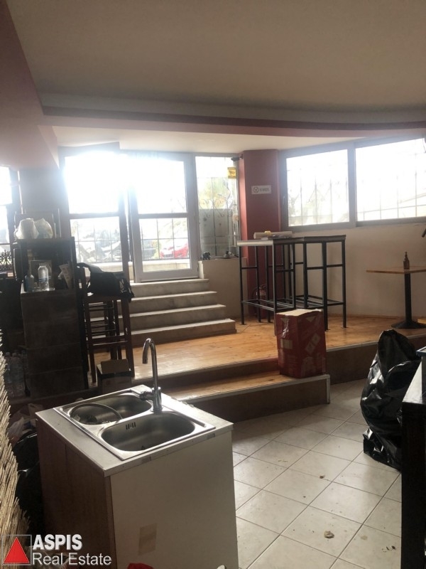(For Sale) Commercial Retail Shop || Piraias/Piraeus - 72 Sq.m, 75.000€ Photo 