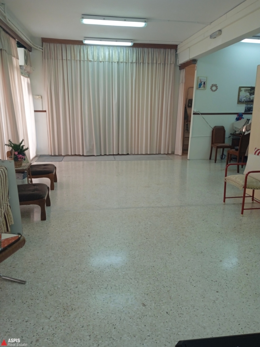 (For Rent) Commercial Retail Shop || Piraias/Korydallos - 85 Sq.m, 290€