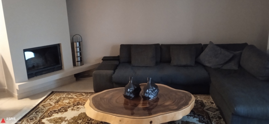 (For Sale) Residential Detached house || Piraias/Korydallos - 201 Sq.m, 3 Bedrooms, 550.000€
