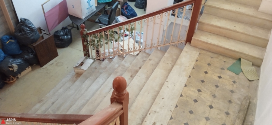 (Προς Ενοικίαση) Επαγγελματικός Χώρος Κτίριο || Πειραιάς/Πειραιάς - 1.200 τ.μ, 14.000€ Φωτογραφία 
