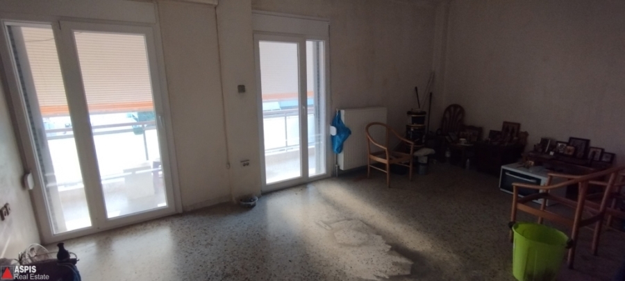 (For Sale) Residential Apartment || Piraias/Perama - 67 Sq.m, 1 Bedrooms, 78.000€