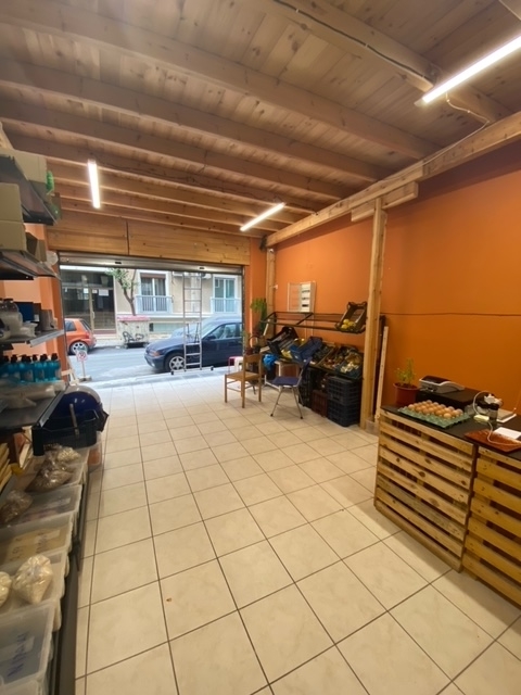 (For Sale) Commercial Retail Shop || Athens Center/Vyronas - 135 Sq.m, 70.000€ ||| ID :1342258-4