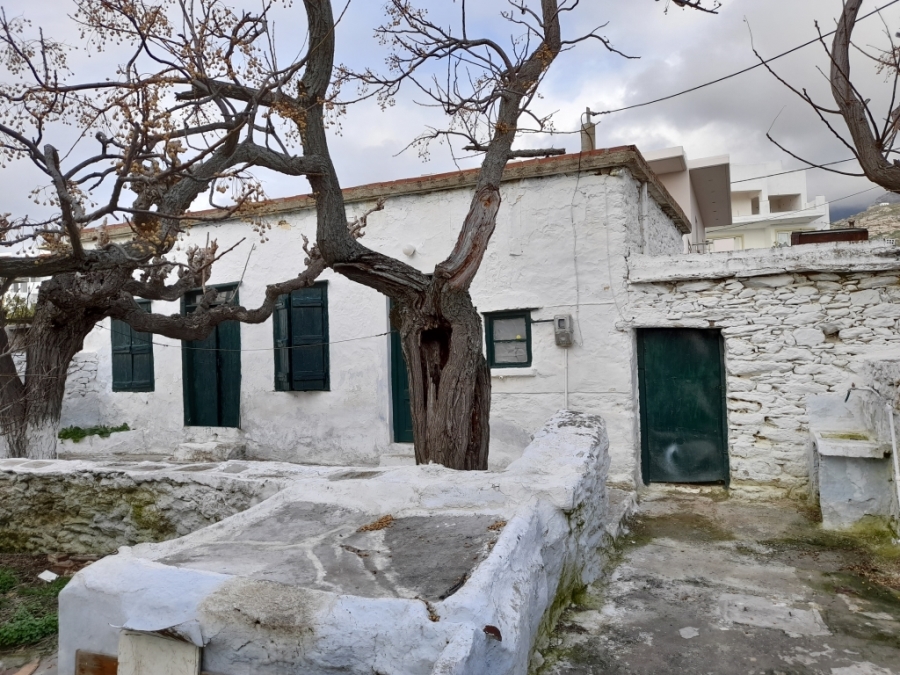 (For Sale) Residential Detached house || Evoia/Karystos - 60 Sq.m, 80.000€ ||| ID :1565034