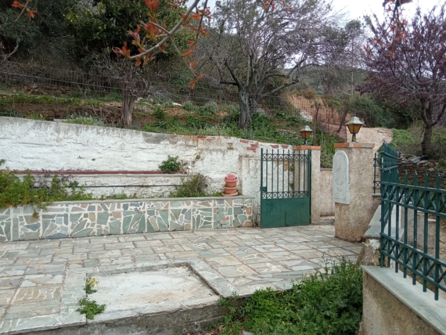 (For Sale) Residential Detached house || Evoia/Karystos - 70 Sq.m, 100.000€ ||| ID :1565276-4