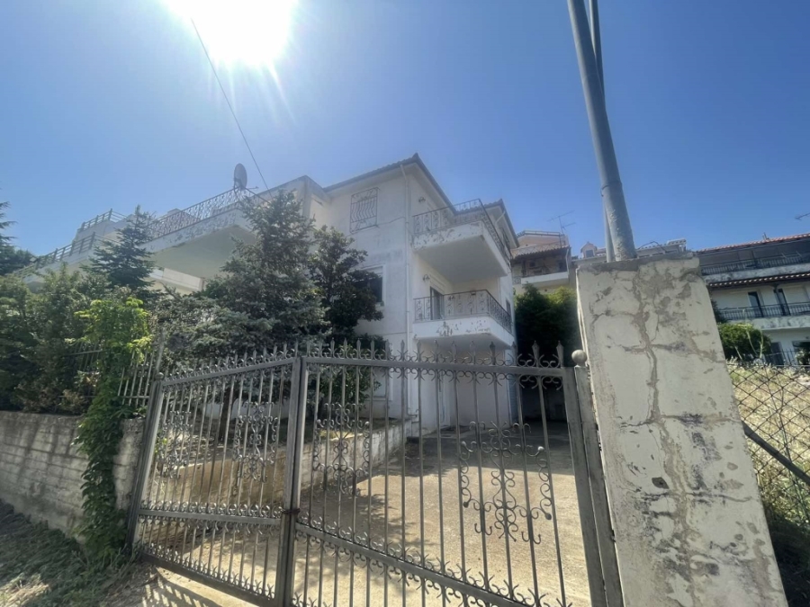 (For Sale) Residential Maisonette || East Attica/Agios Stefanos - 300 Sq.m, 5 Bedrooms, 390.000€ ||| ID :1611344