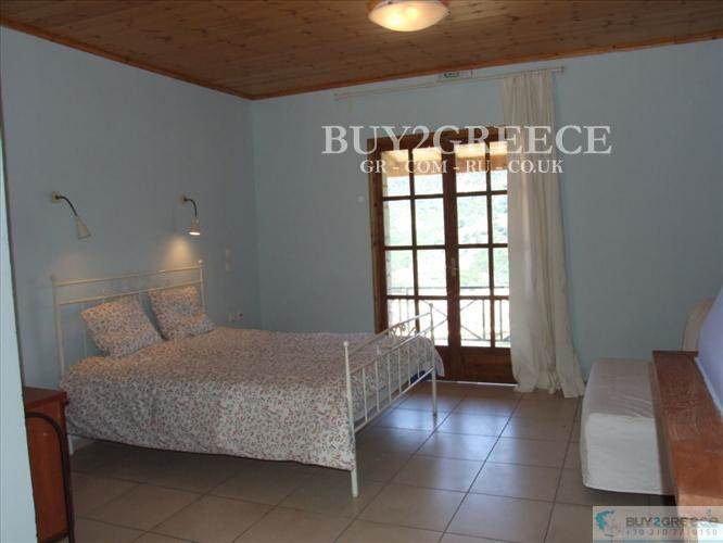 (For Sale) Residential Other properties || Aitoloakarnania/Nafpaktos - 330 Sq.m, 8 Bedrooms, 650.000€ ||| ID :446382-5